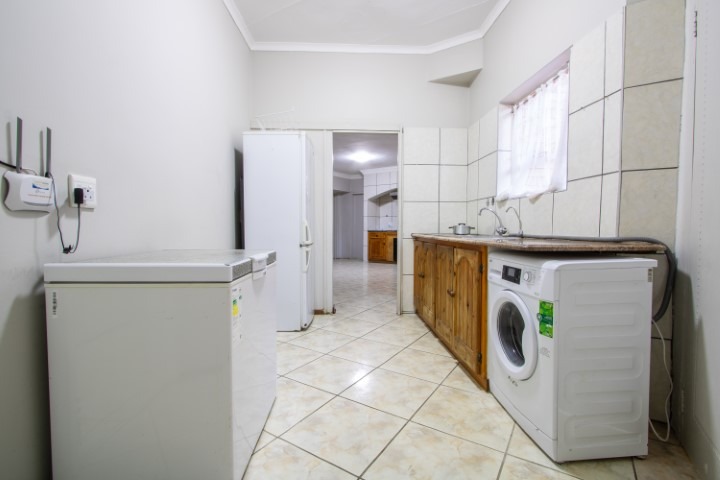 To Let 13 Bedroom Property for Rent in Die Bult North West